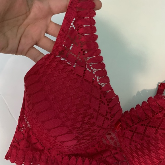 Bra - Picture 2 of 4